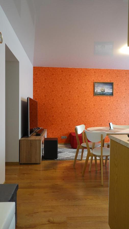 Cozy Telliskivi Apartment Near City Centre Talin Exterior foto